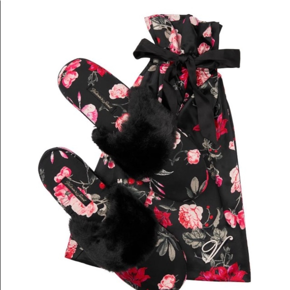 COPY - Victoria’s Secret Satin Slippers Size M (7-8)